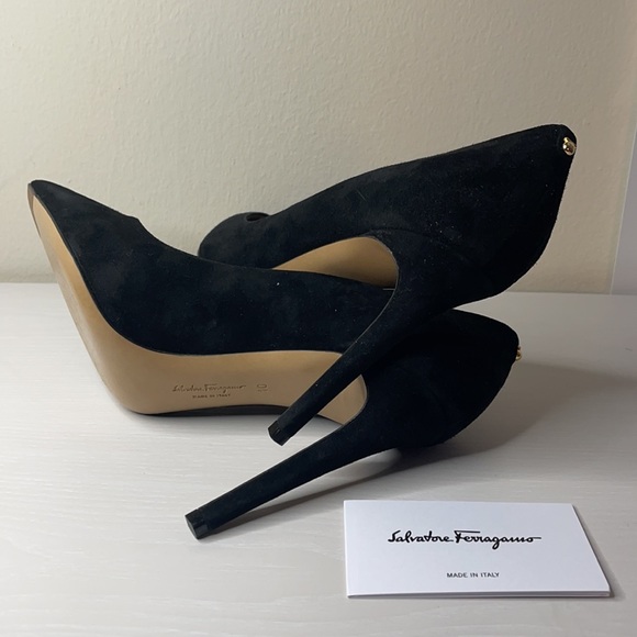 Salvatore Ferragamo Black Suede Heels 10B - Picture 5 of 5